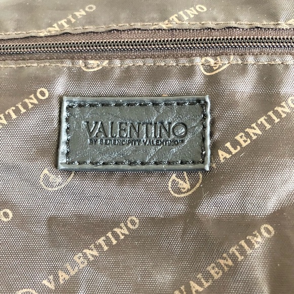 VALENTINO by Serendipity Valentino Crossbody - Picture 10 of 13